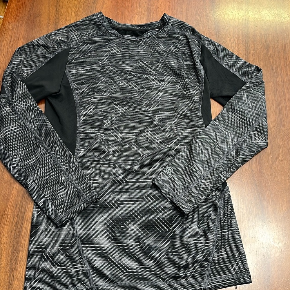 Youth champion, long sleeve moisture wicking tee – L 12–14